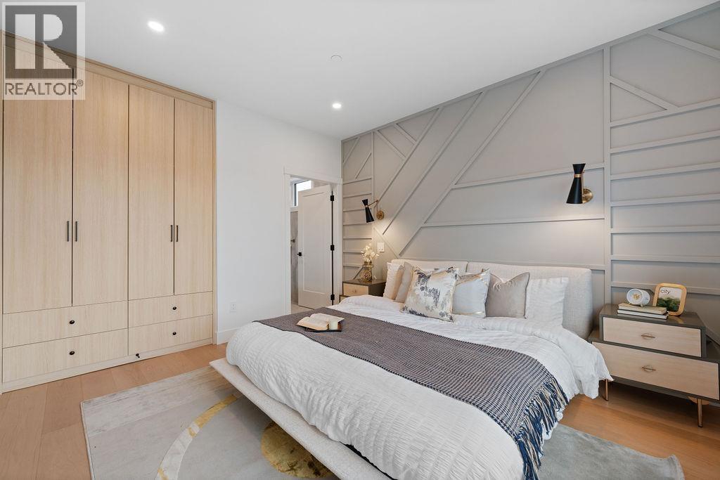 1 5883 SOPHIA STREET, Vancouver