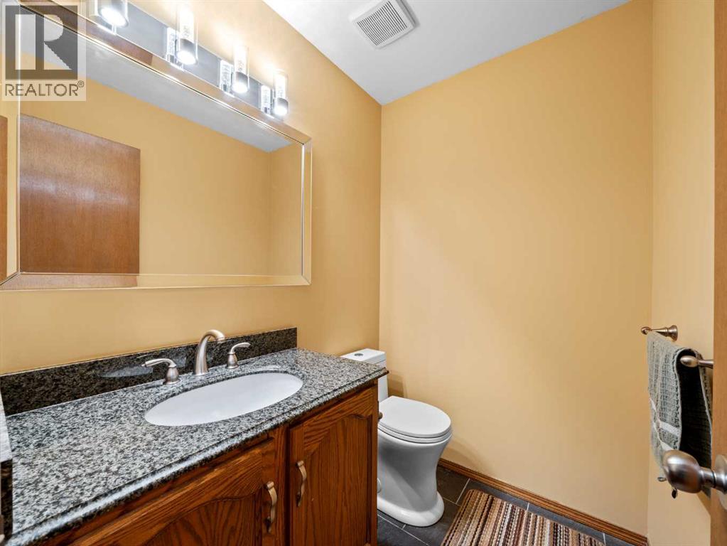 Single Family House 4 Level for Sale in  Shannon Crescent SW Shawnessy Calgary 