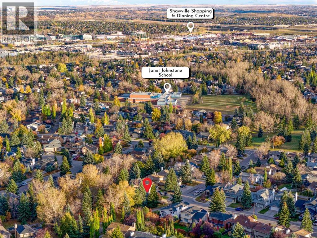 Single Family House 4 Level for Sale in  Shannon Crescent SW Shawnessy Calgary 