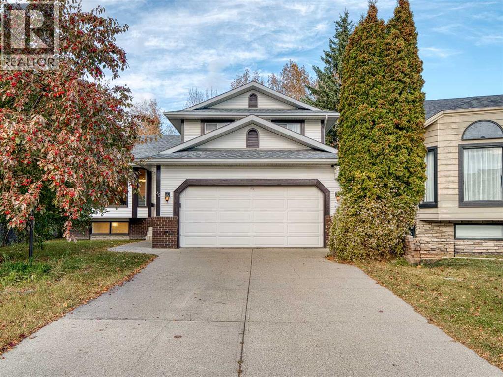Single Family House 4 Level for Sale in  Shannon Crescent SW Shawnessy Calgary 
