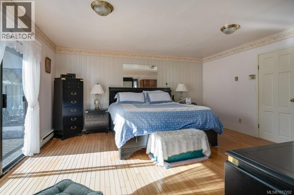 2983 Northwest Bay Rd, Nanoose Bay