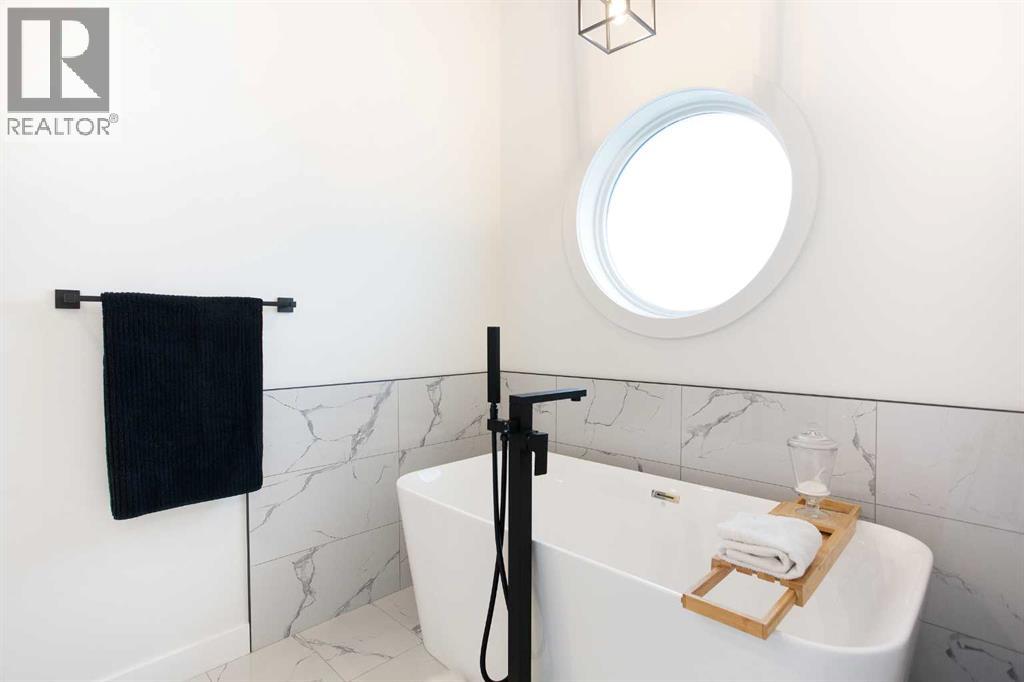 Single Family House for Sale in   Avenue NW Montgomery Calgary 