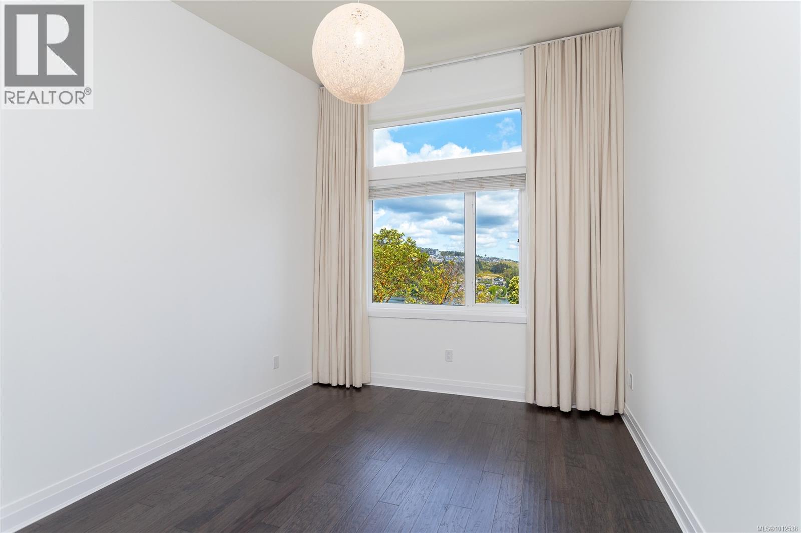 415 1145 Sikorsky Road, Langford