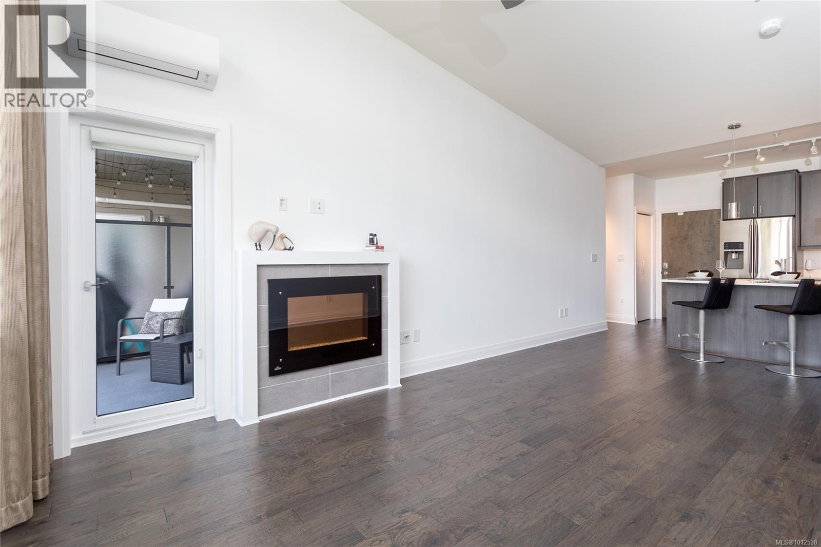 415 1145 Sikorsky Road, Langford