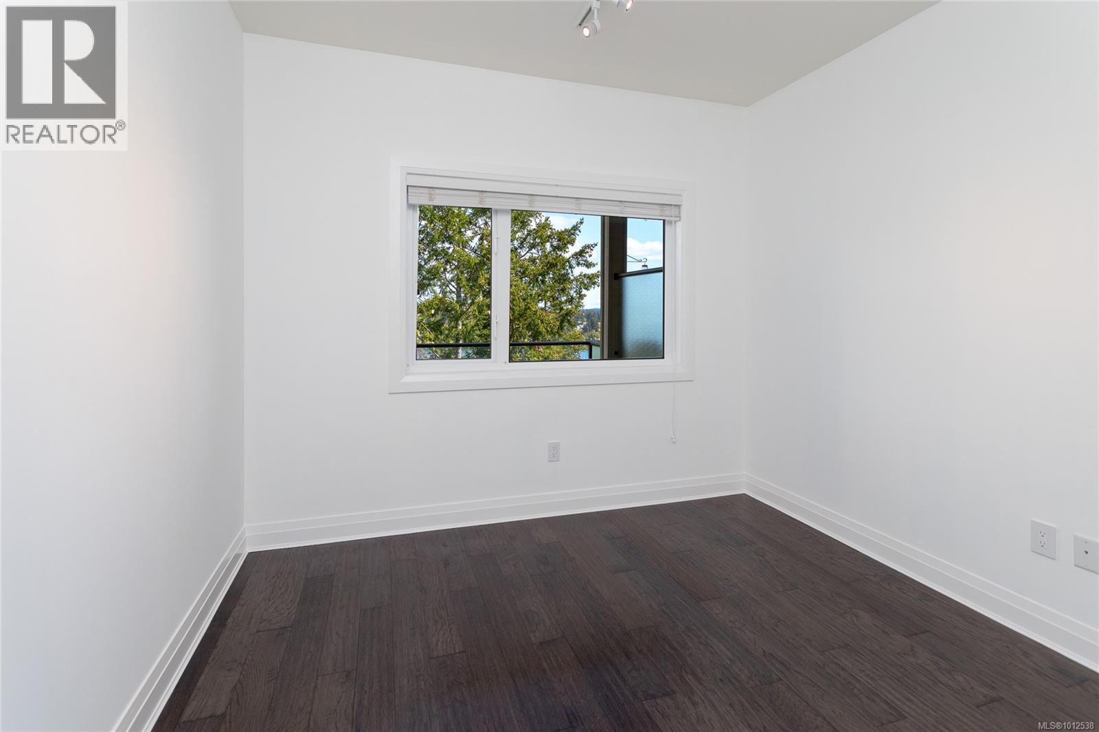 415 1145 Sikorsky Road, Langford