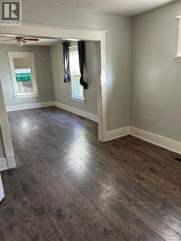 Single Family House for Sale in   Street S Victoria Park Lethbridge 