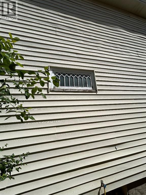 Single Family House for Sale in   Street S Victoria Park Lethbridge 