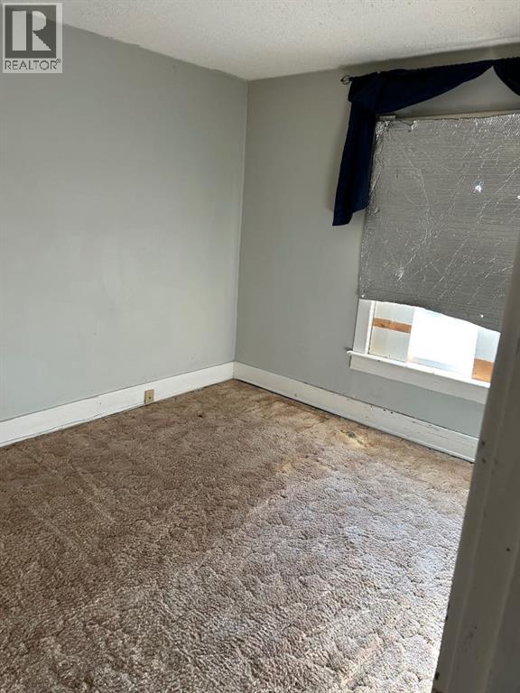 Single Family House for Sale in   Street S Victoria Park Lethbridge 