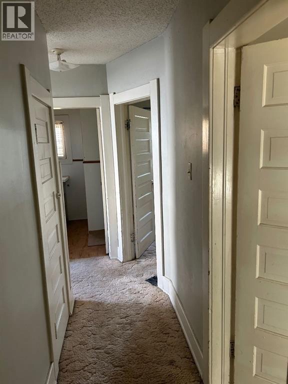 Single Family House for Sale in   Street S Victoria Park Lethbridge 