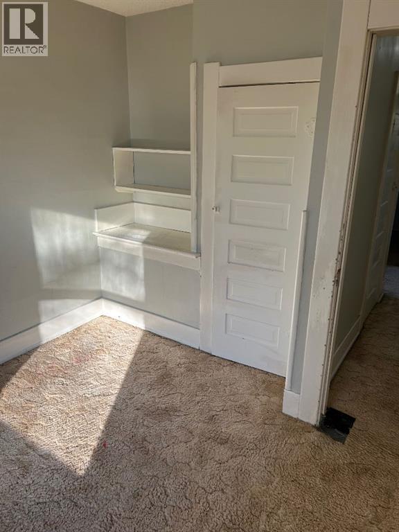 Single Family House for Sale in   Street S Victoria Park Lethbridge 