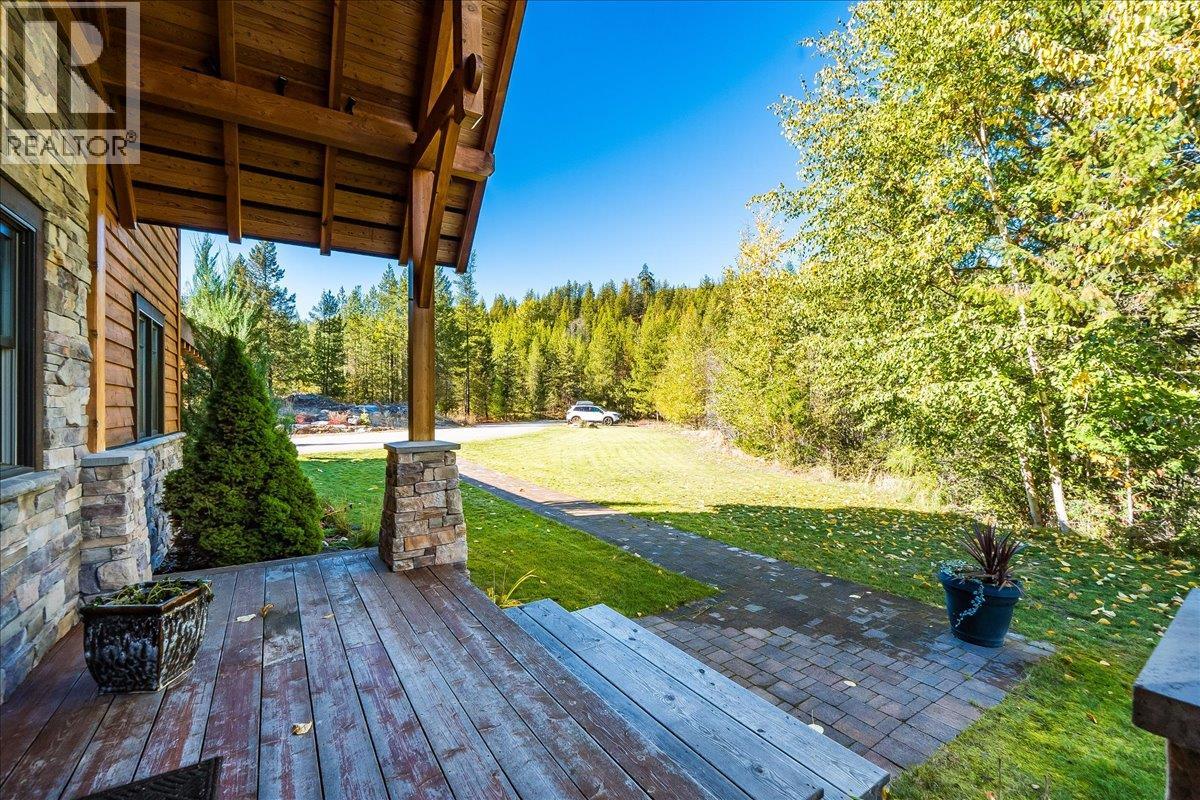 127 GRIZZLY Place, Castlegar