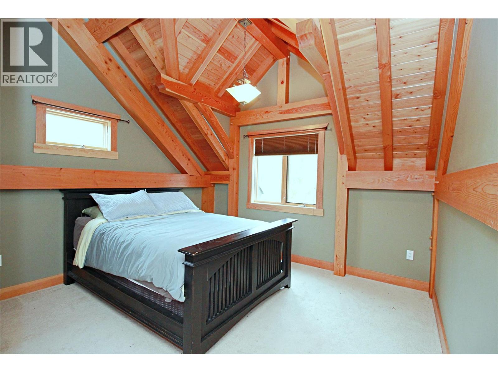 127 GRIZZLY Place, Castlegar