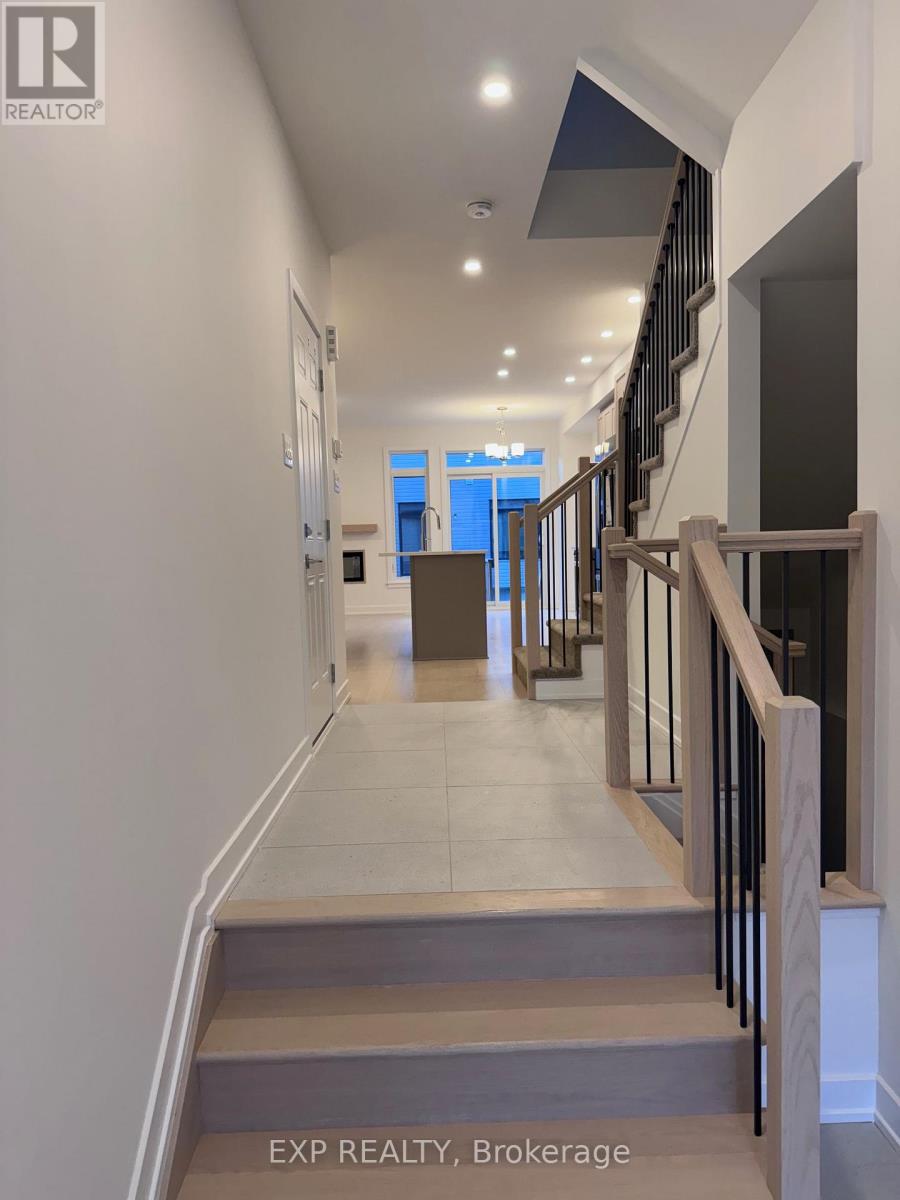 Entry with upgraded tile