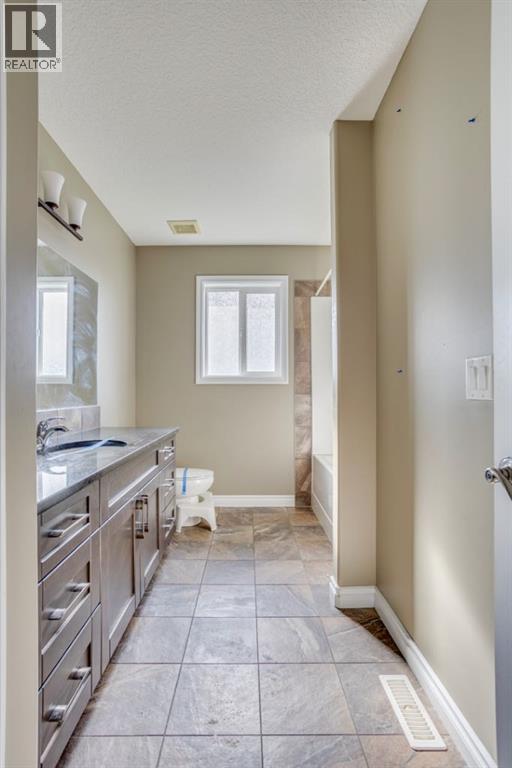 116 Macrae Place, Fort McMurray