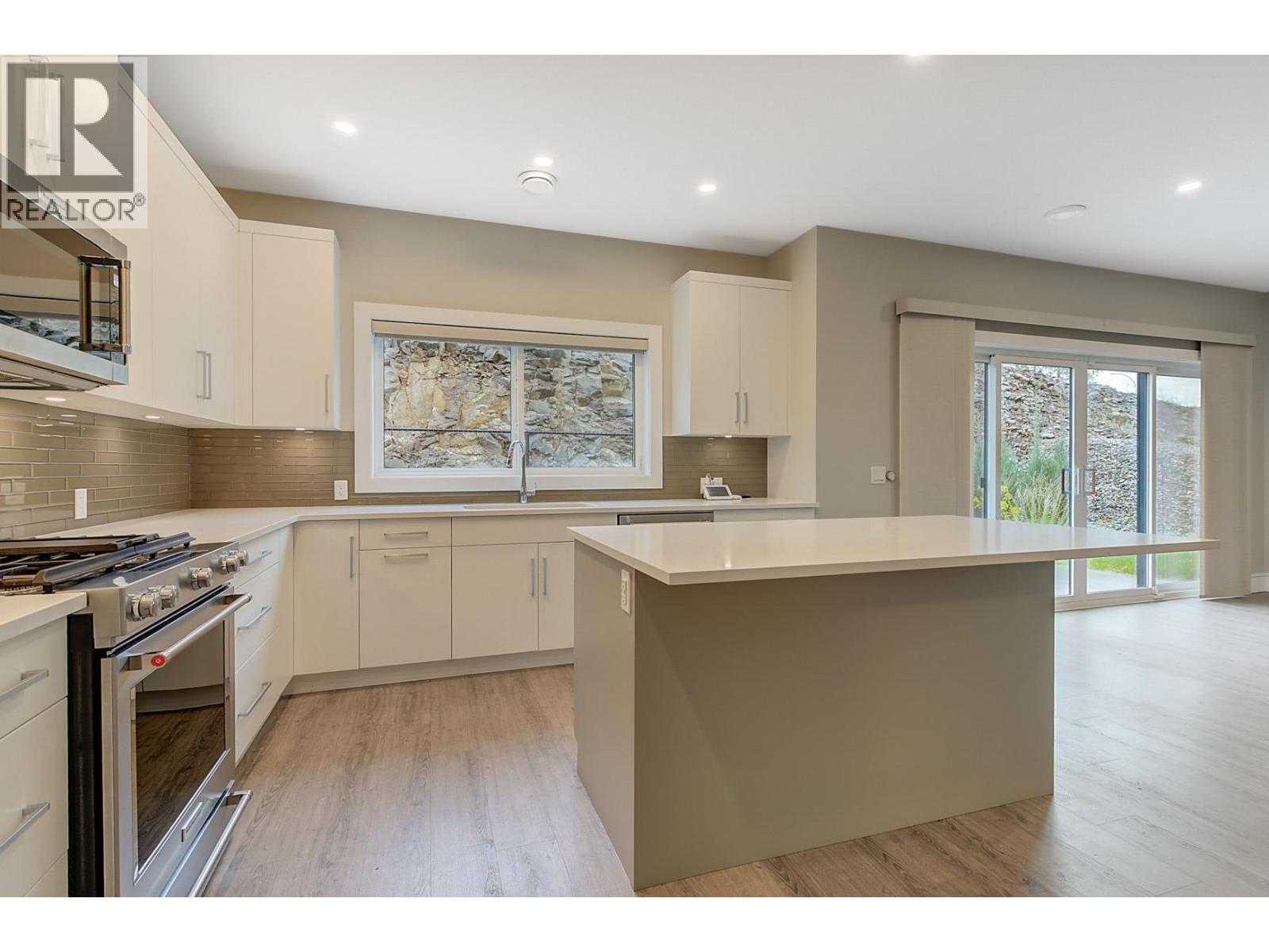 788 Acadia Street, Kelowna