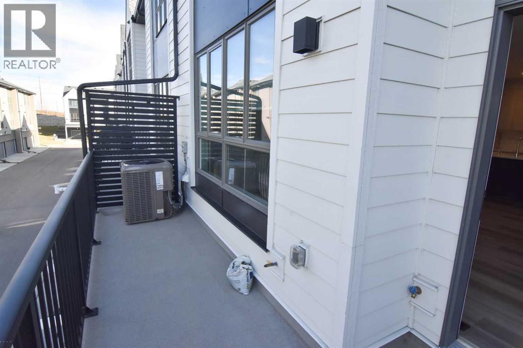 Single Family House for Sale in  SOVEREIGN Common SW Shaganappi Calgary 