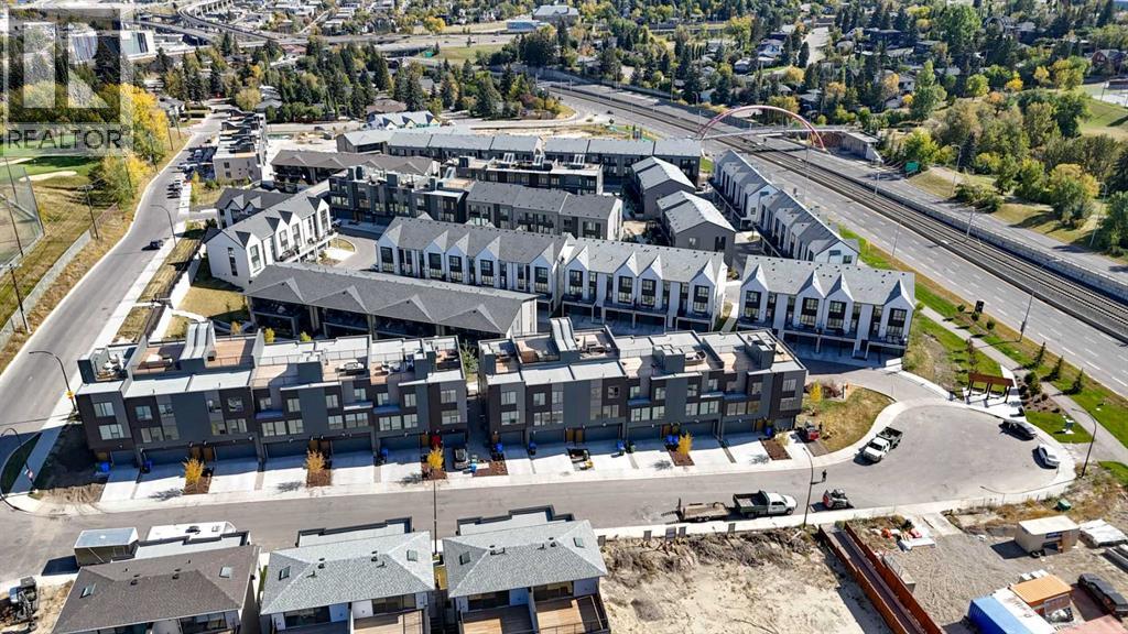 Single Family House for Sale in  SOVEREIGN Common SW Shaganappi Calgary 