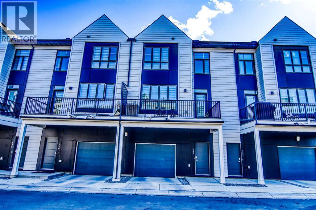 Single Family House for Sale in  SOVEREIGN Common SW Shaganappi Calgary 