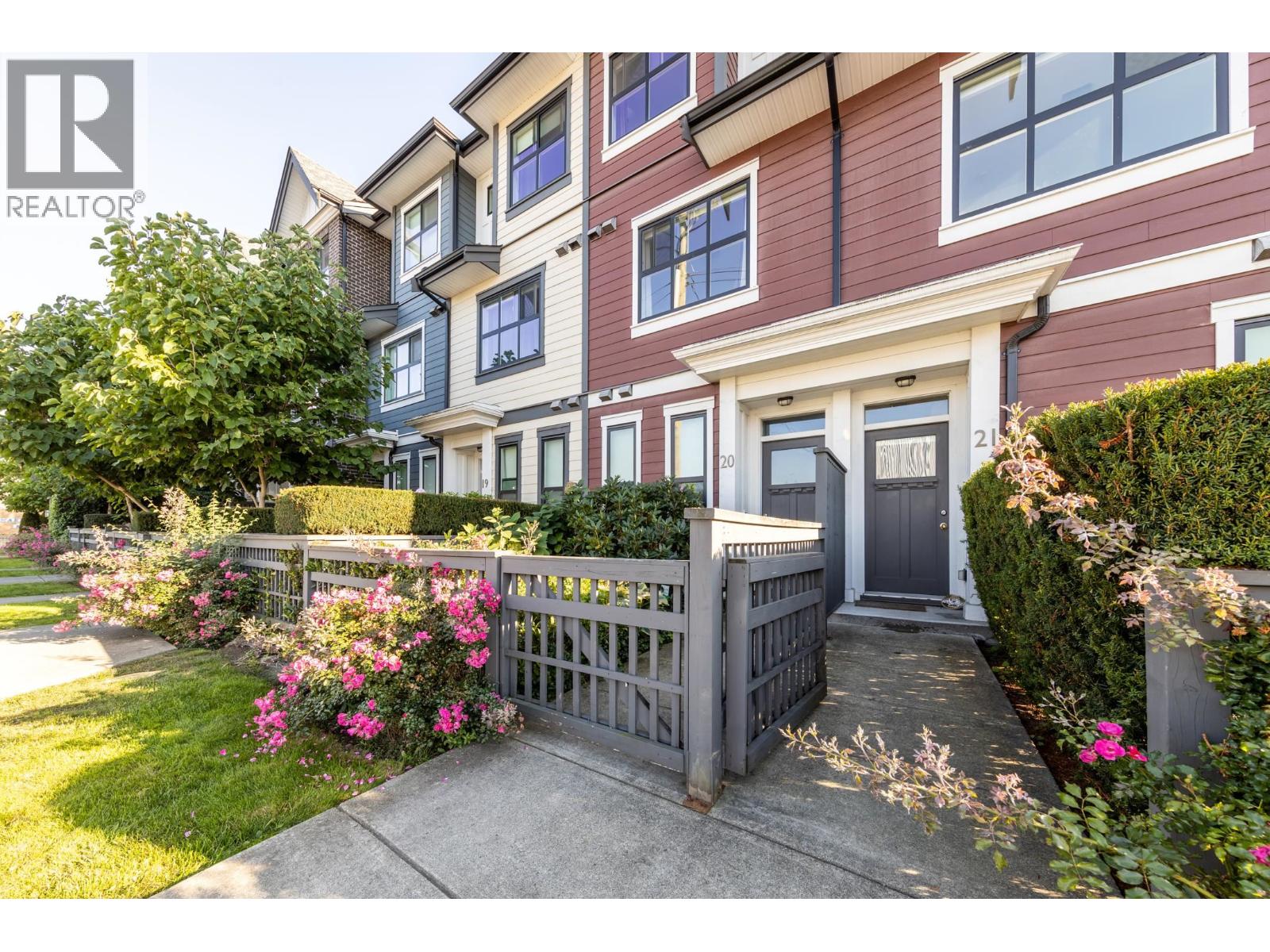 21 7039 MACPHERSON AVENUE, Burnaby