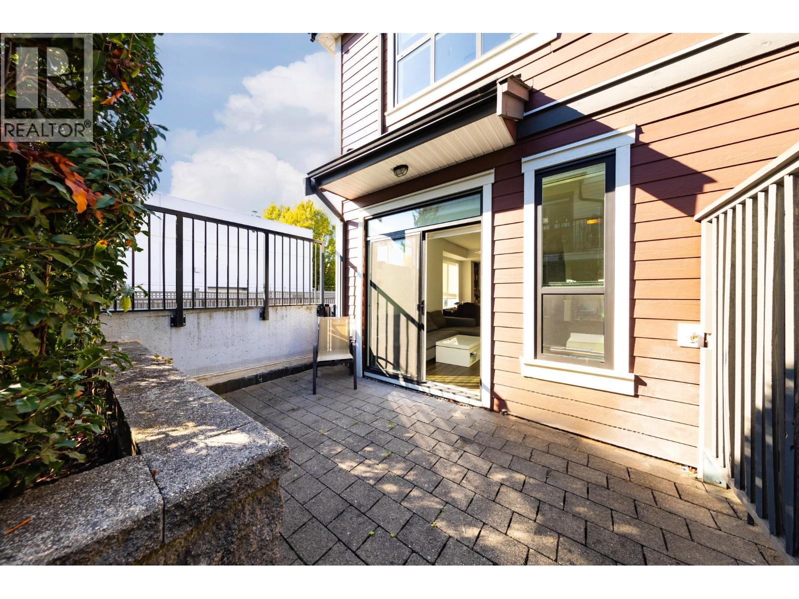 21 7039 MACPHERSON AVENUE, Burnaby