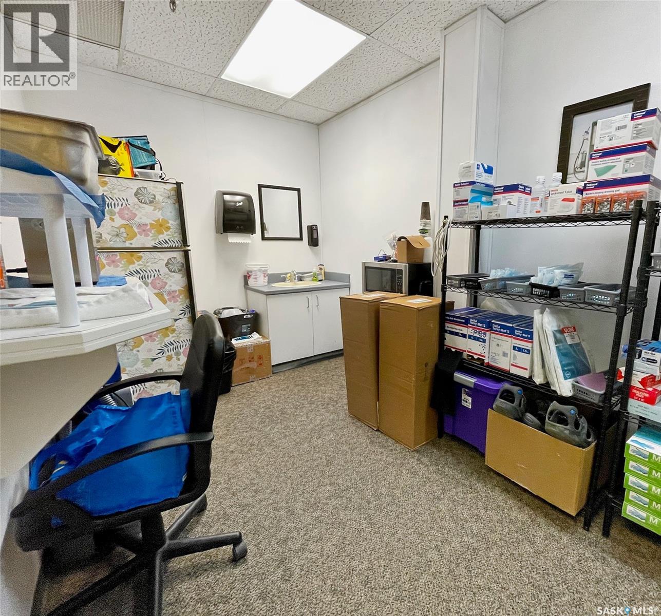 Office for Sale in  &B  st AVENUE NE Swift Current 