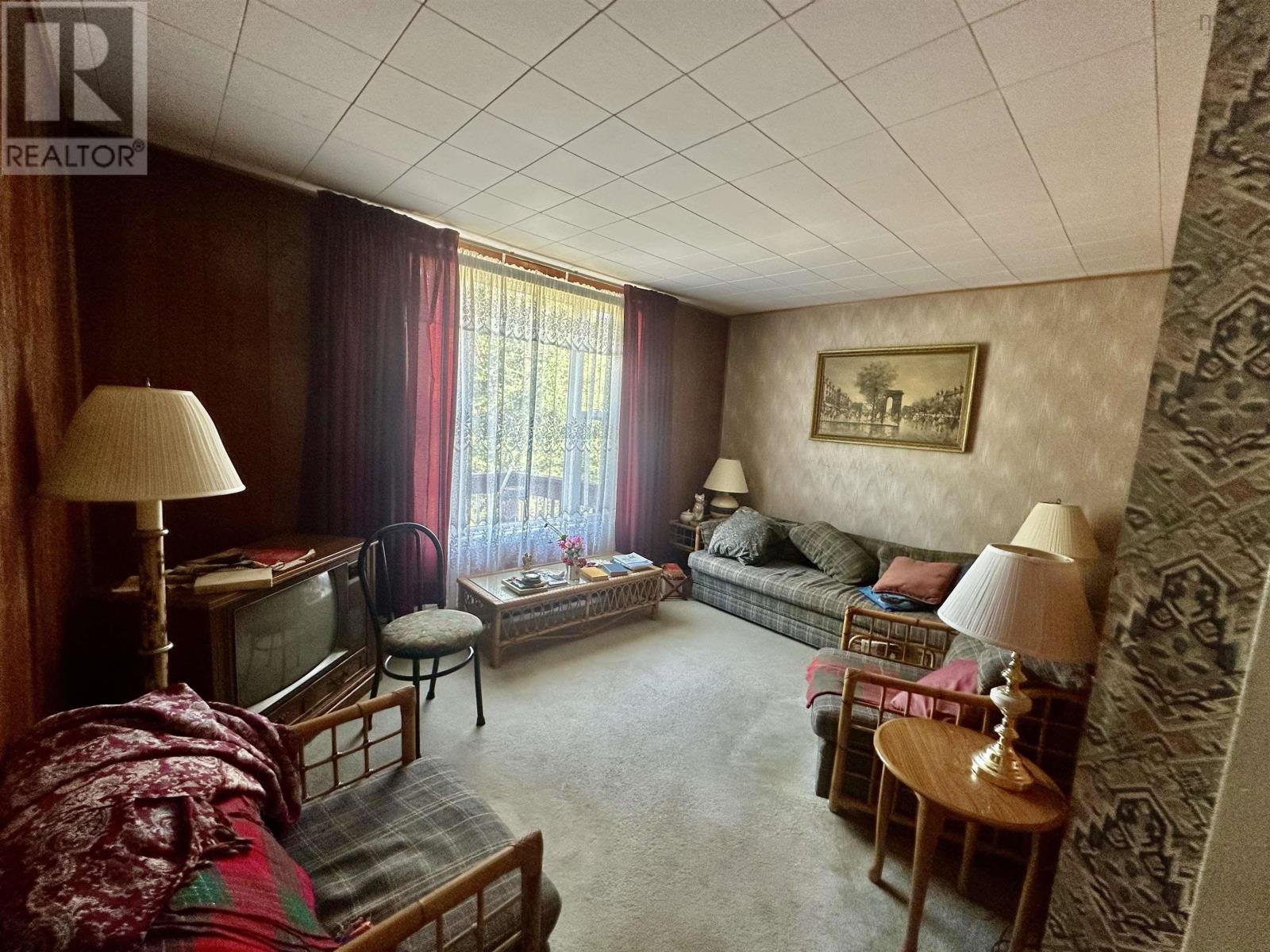 Property 11 of 24 of 1316 Strathlorne-Scotsville Road