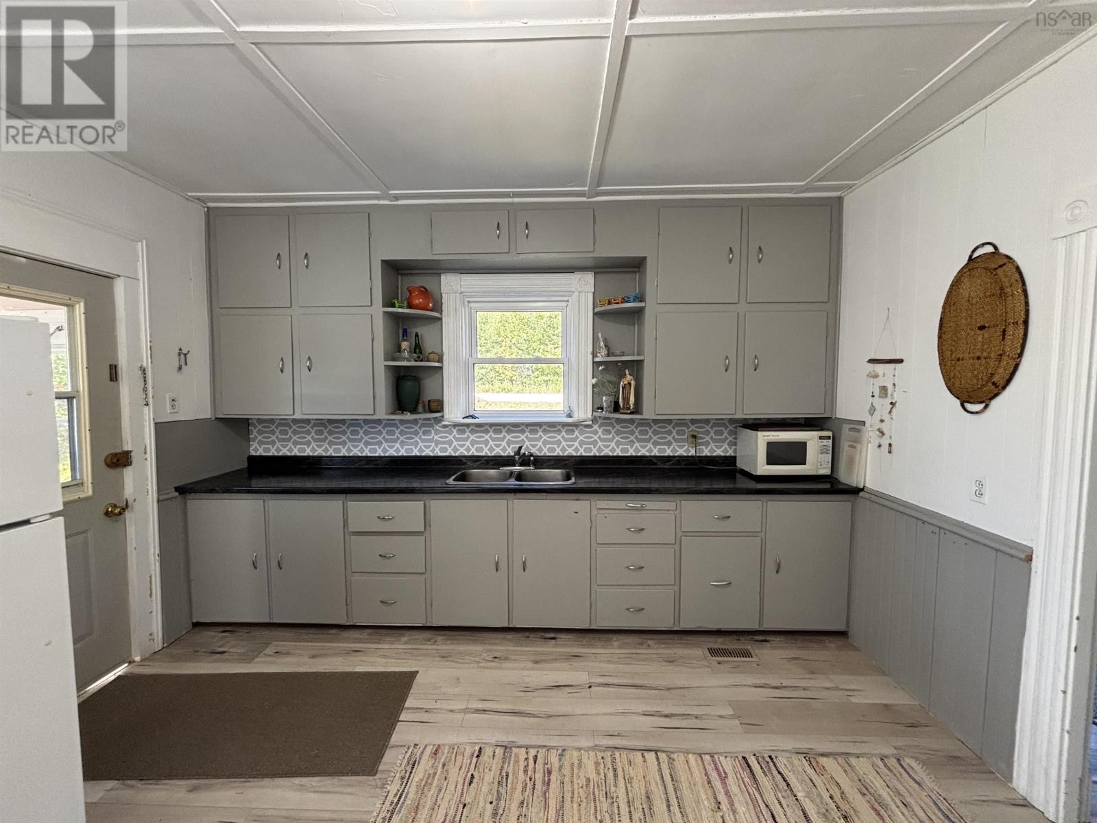 Property 10 of 18 of 18 Central Port Mouton Road