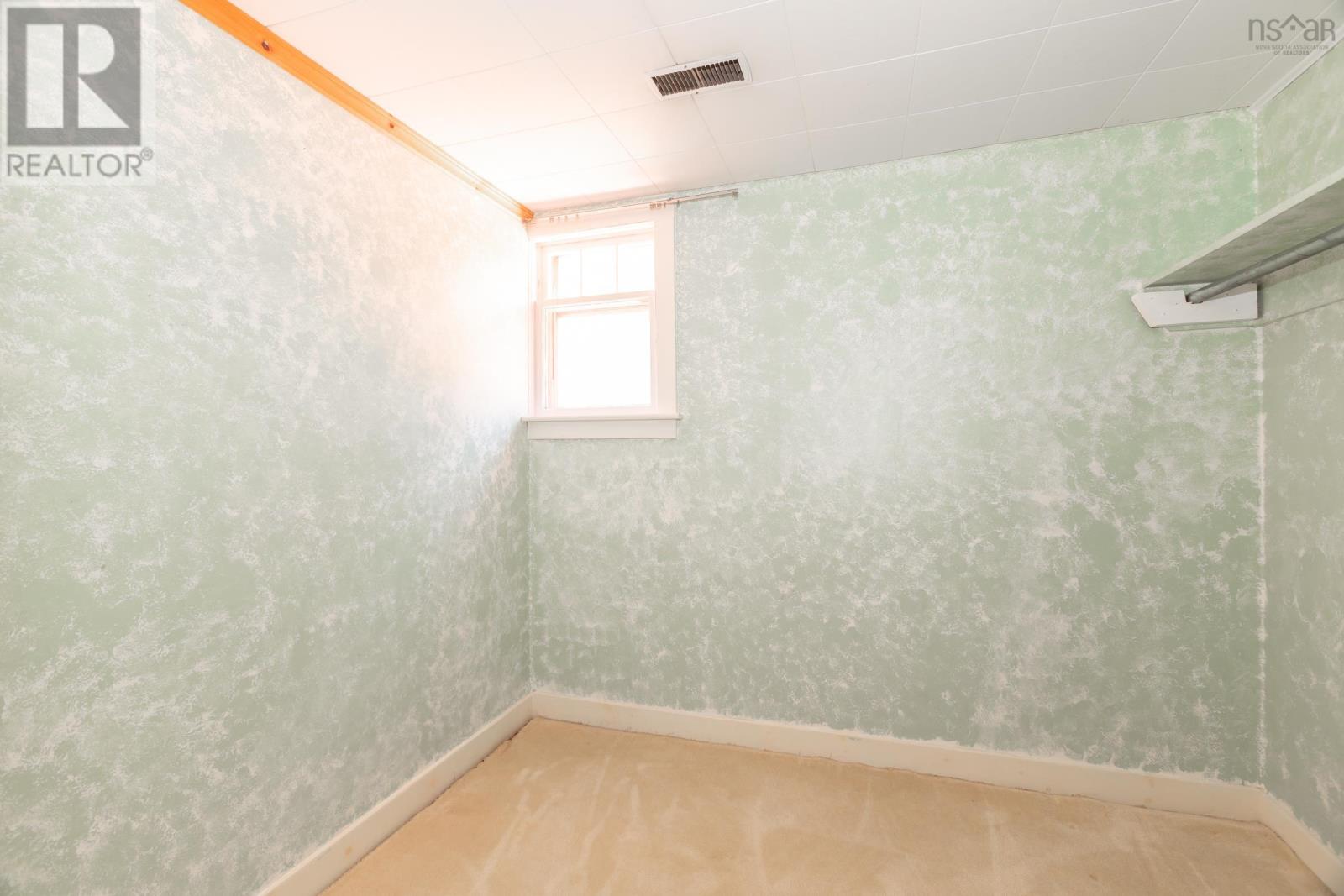 Property 25 of 39 of 9495 Highway 10