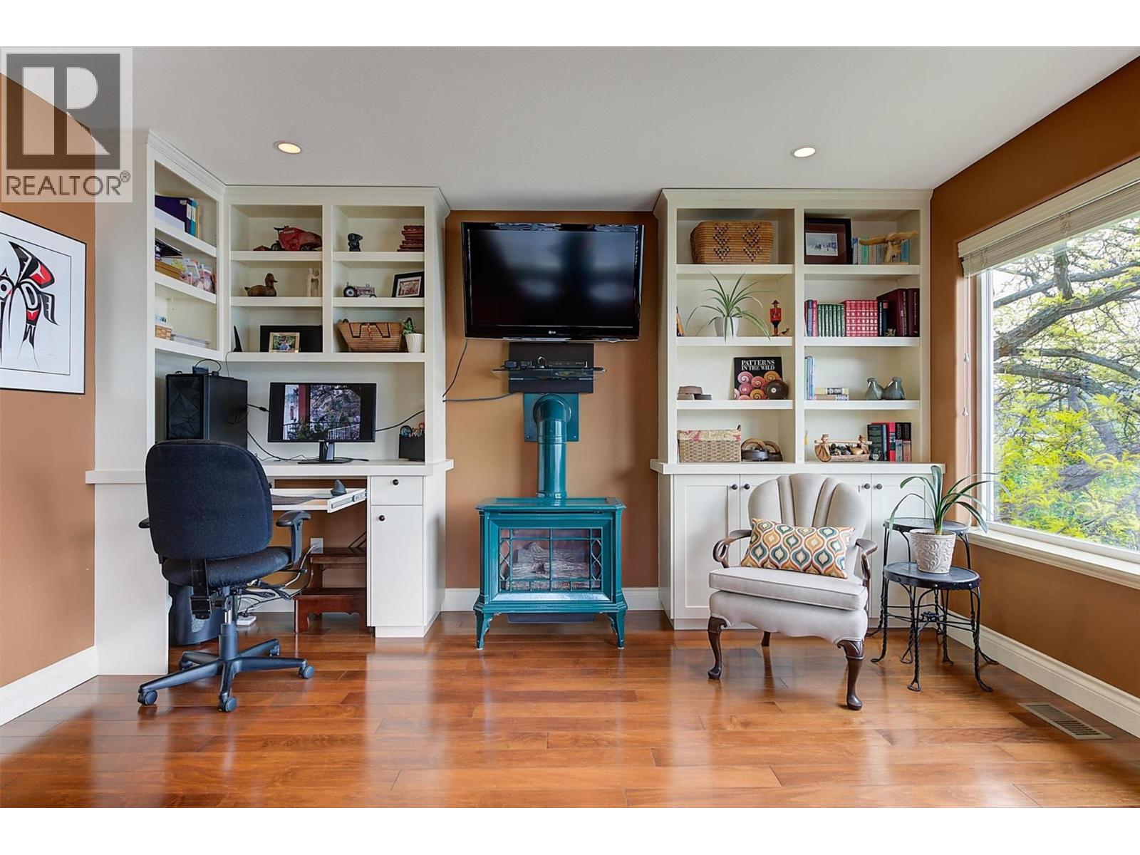  683 Westside Road South, West Kelowna