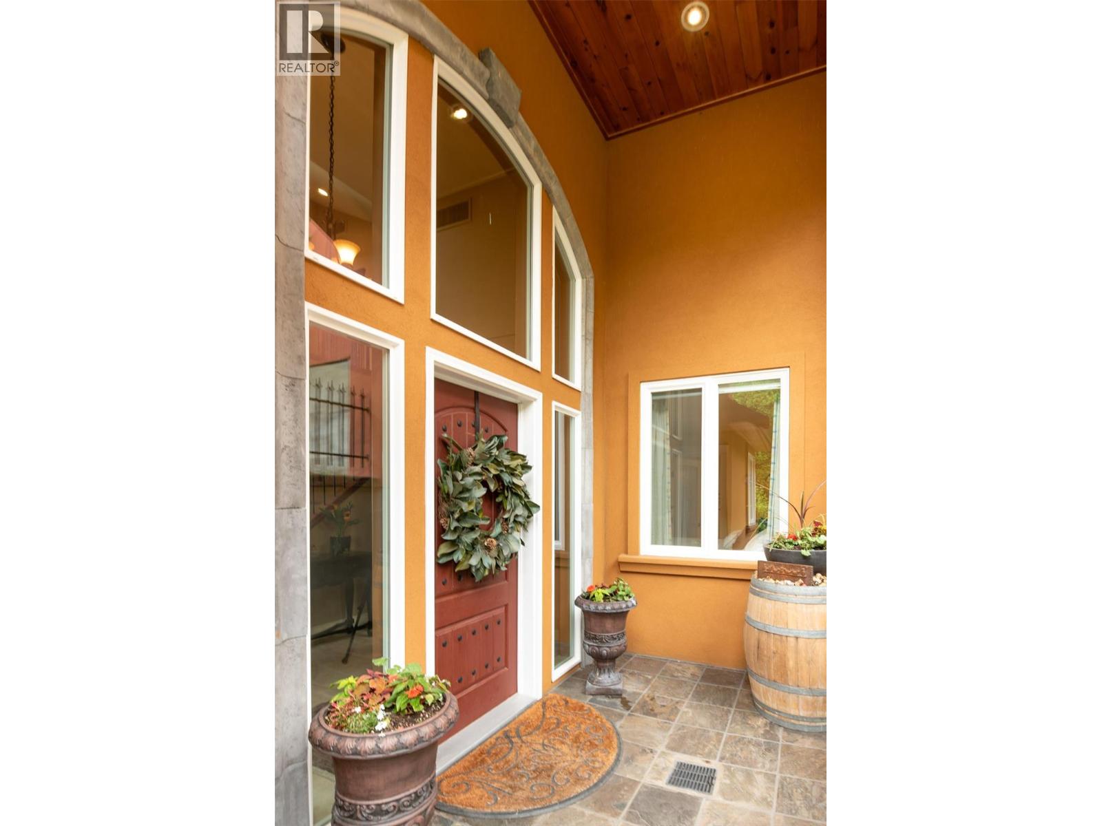  683 Westside Road South, West Kelowna