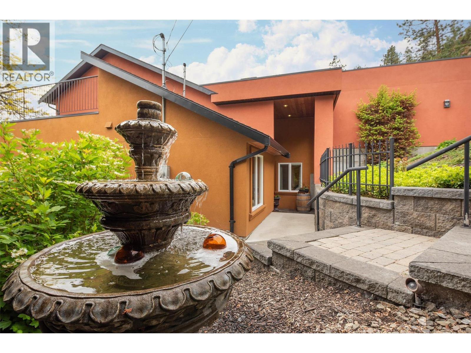  683 Westside Road South, West Kelowna