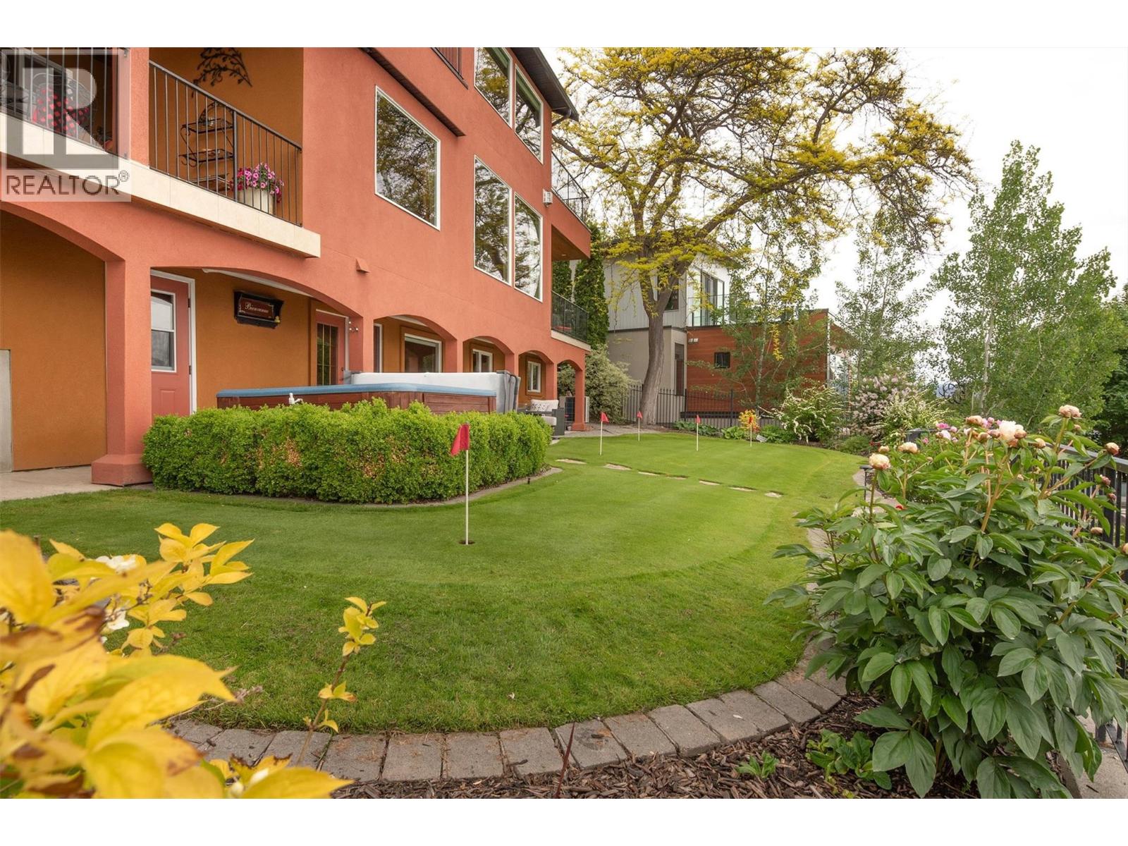  683 Westside Road South, West Kelowna
