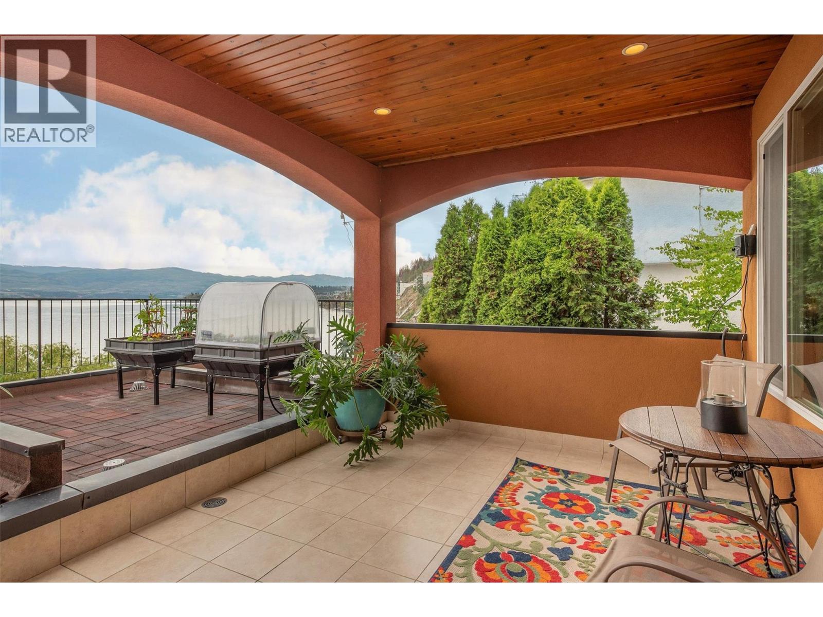 683 Westside Road South, West Kelowna