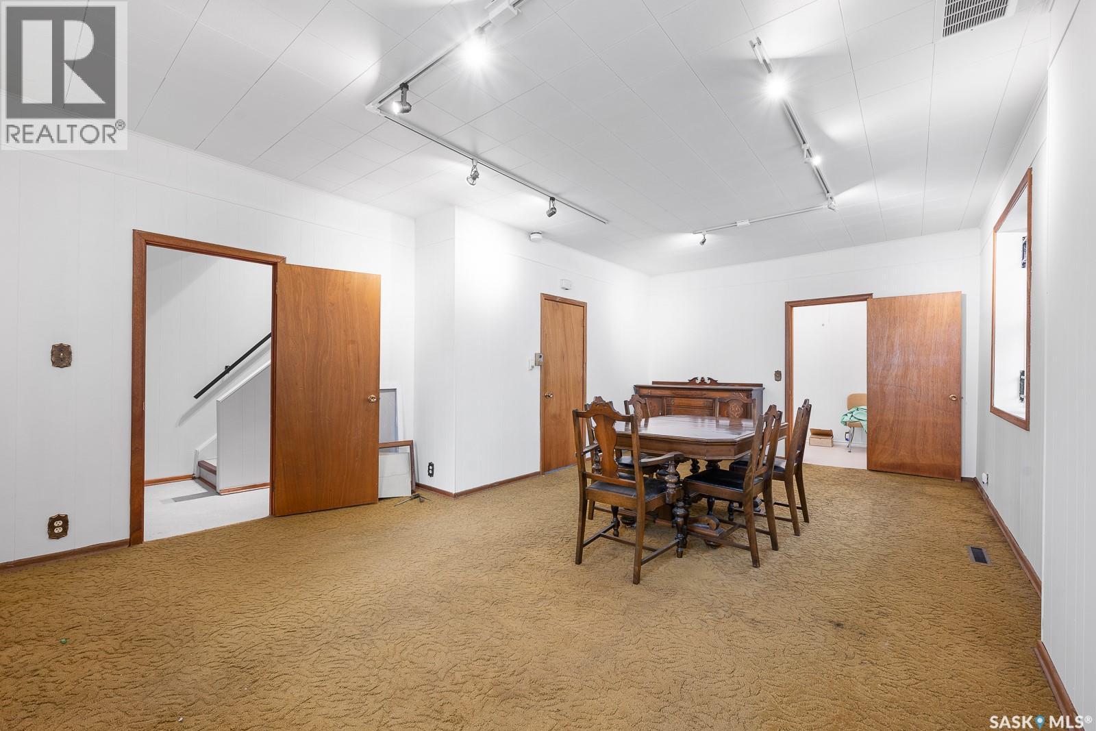 1200 VICTORIA AVENUE - Photo 4 of 26, Regina, Saskatchewan