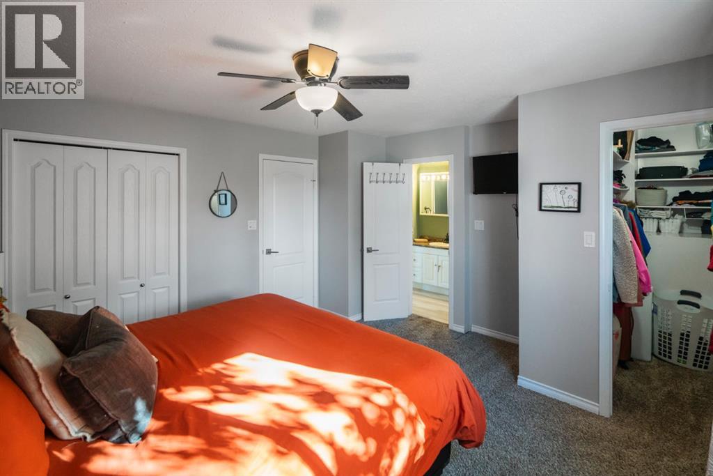 Single Family House 4 Level for Sale in   Street Victoria Park Camrose 