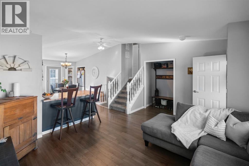 Single Family House 4 Level for Sale in   Street Victoria Park Camrose 