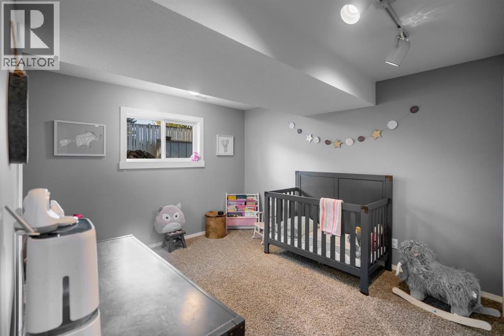 Single Family House 4 Level for Sale in   Street Victoria Park Camrose 