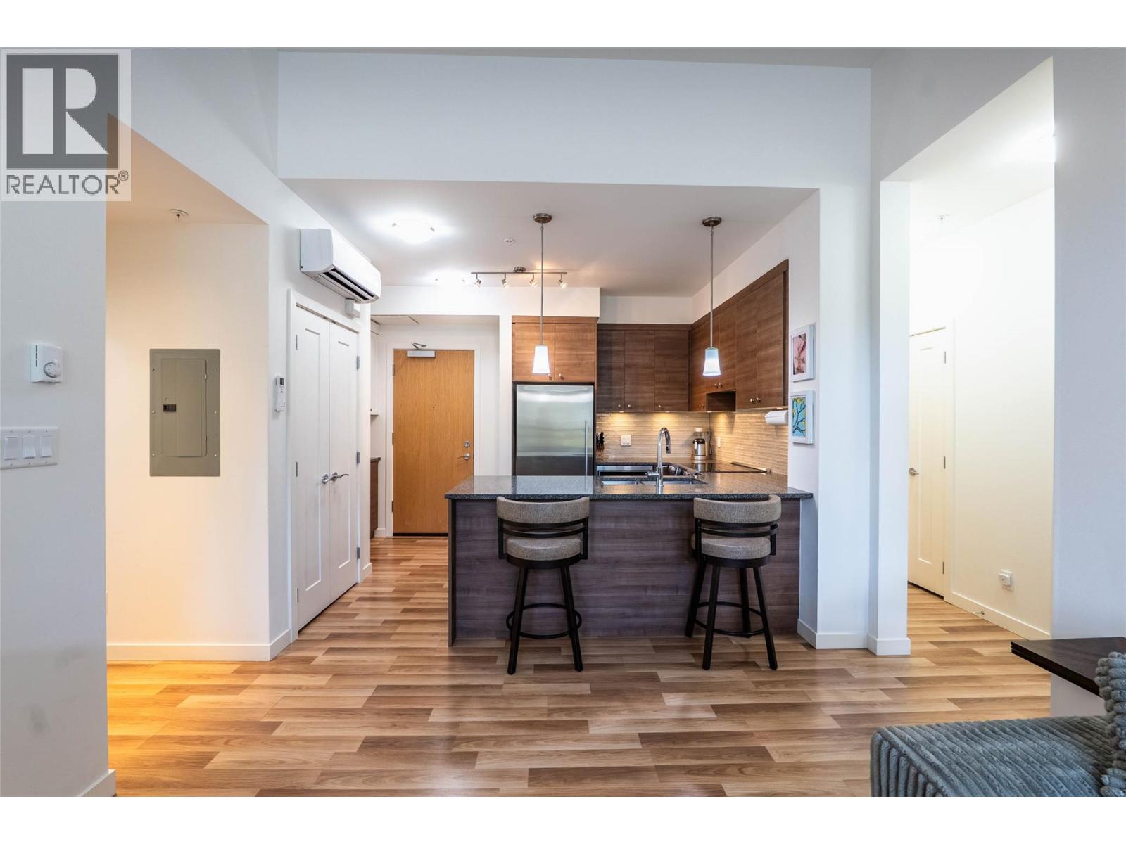 710 Vernon Street Unit# 407, Nelson