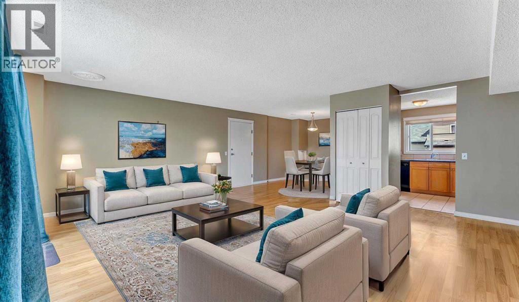 Single Family House for Sale in    Street NW St Andrews Heights Calgary 