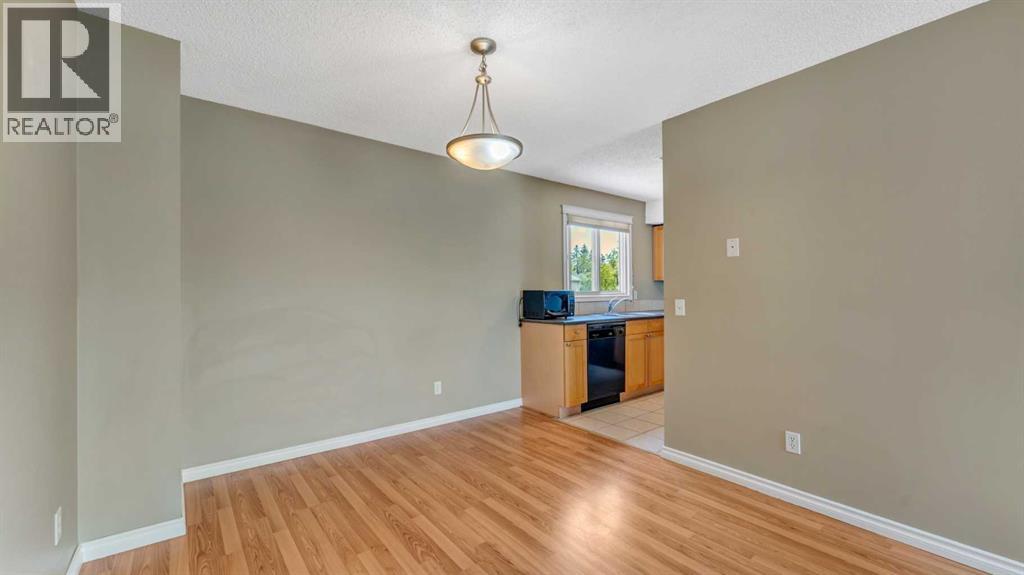 Single Family House for Sale in    Street NW St Andrews Heights Calgary 