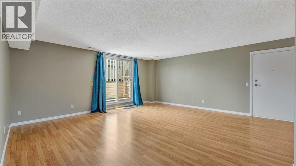 Single Family House for Sale in    Street NW St Andrews Heights Calgary 