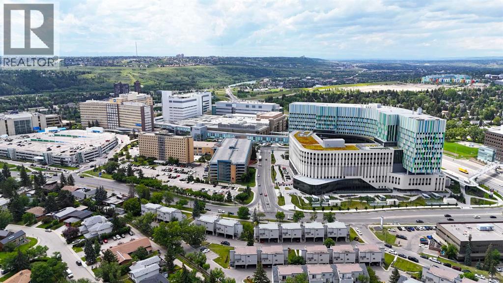 Single Family House for Sale in    Street NW St Andrews Heights Calgary 