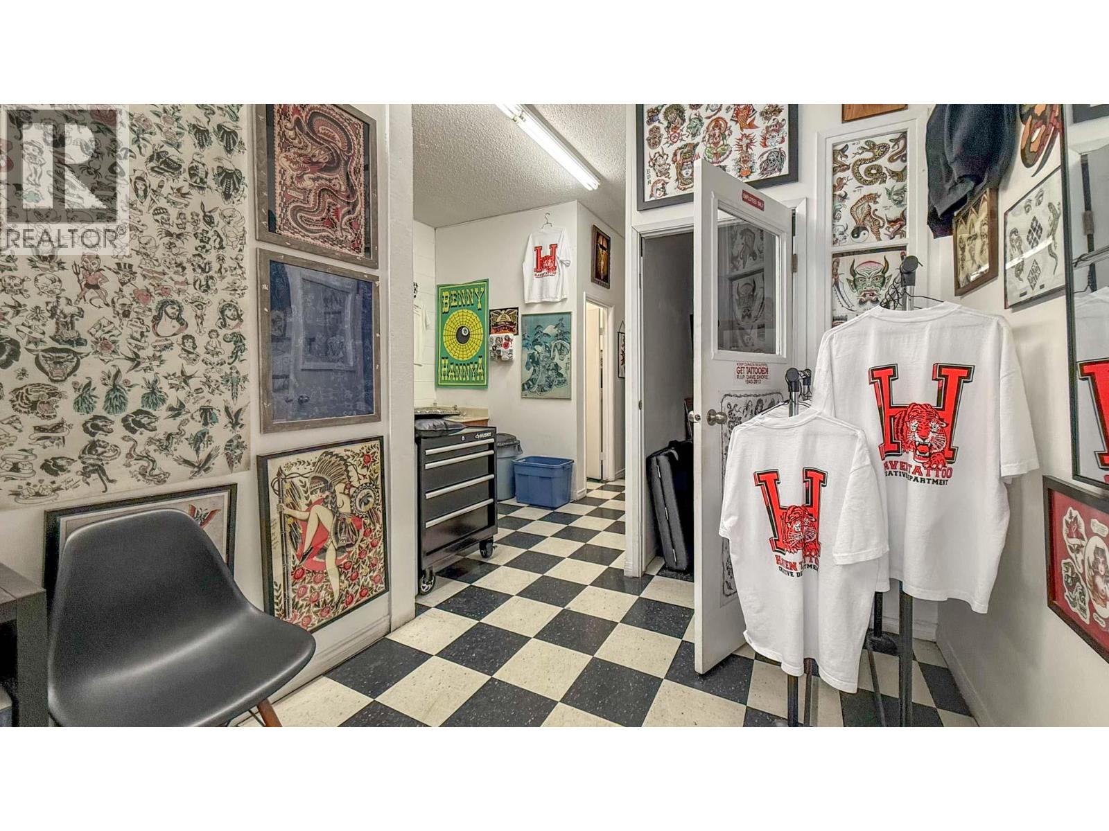  166 Asher Road, Kelowna