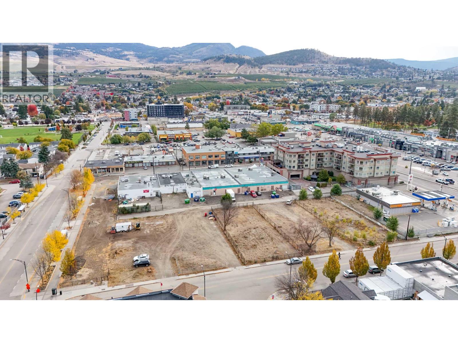  166 Asher Road, Kelowna