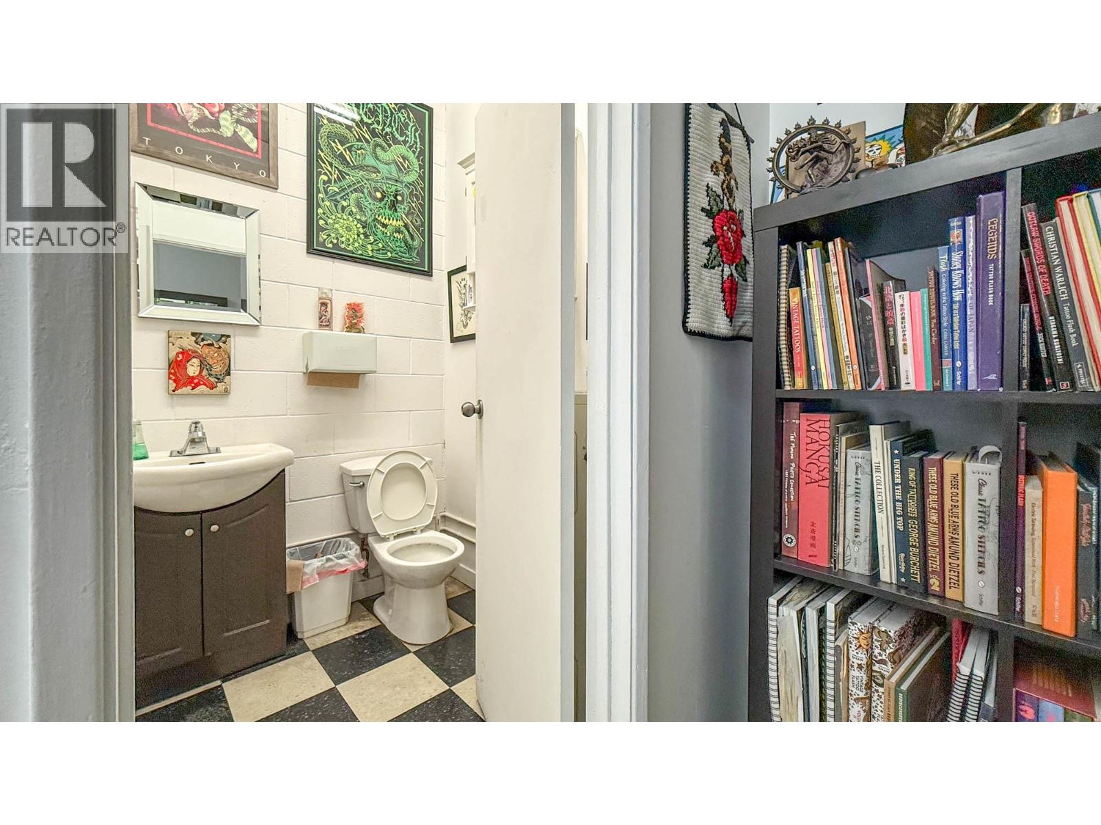  166 Asher Road, Kelowna