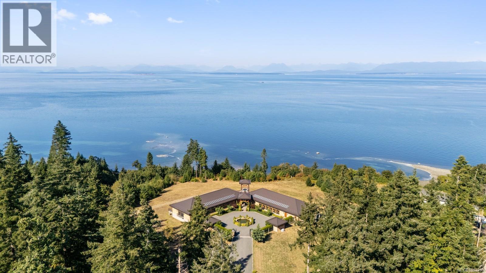 7939 Lenwood Rd - Photo 5 of 98, Merville, British Columbia