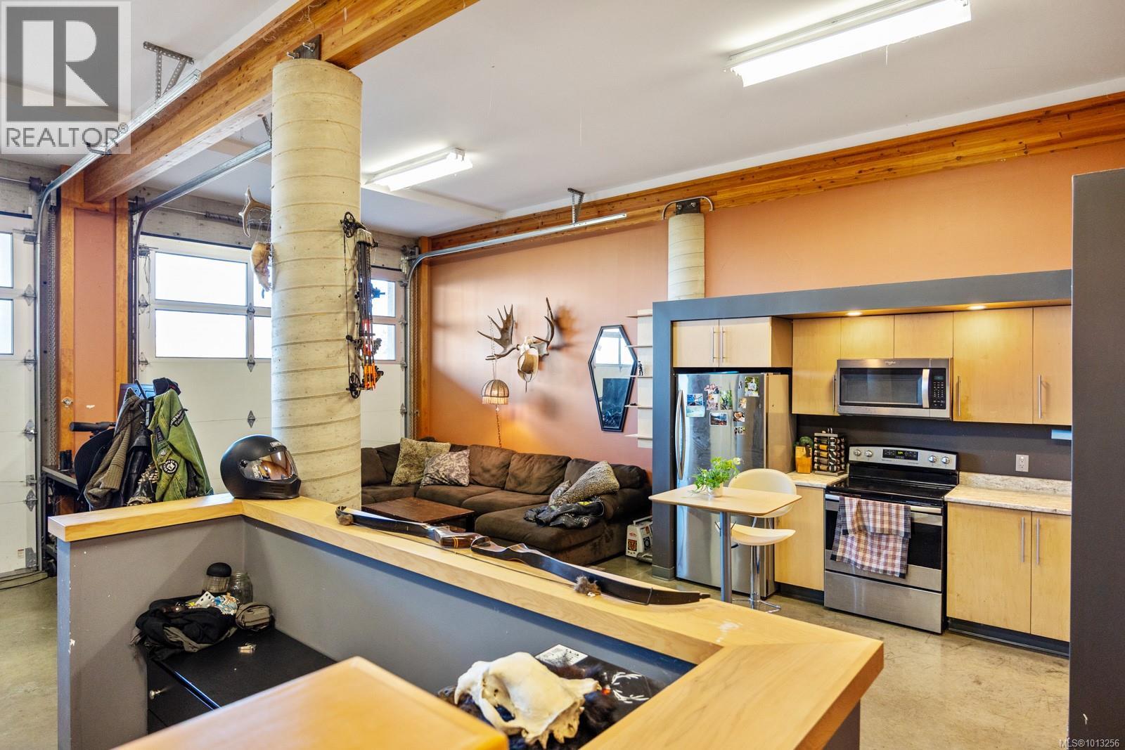 7939 LENWOOD RD - 78