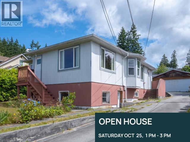 4844 JOYCE AVE, Powell River