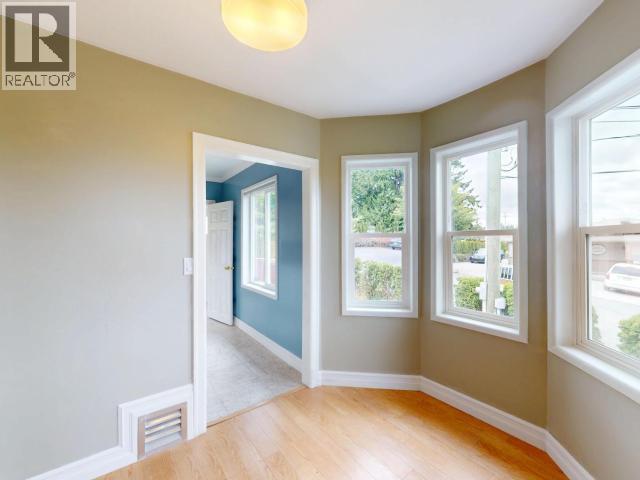 4844 JOYCE AVE, Powell River