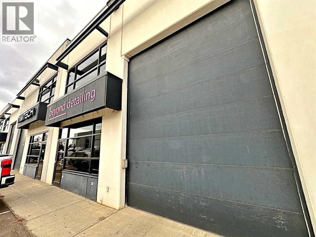 400 MacKenzie Boulevard, Fort McMurray